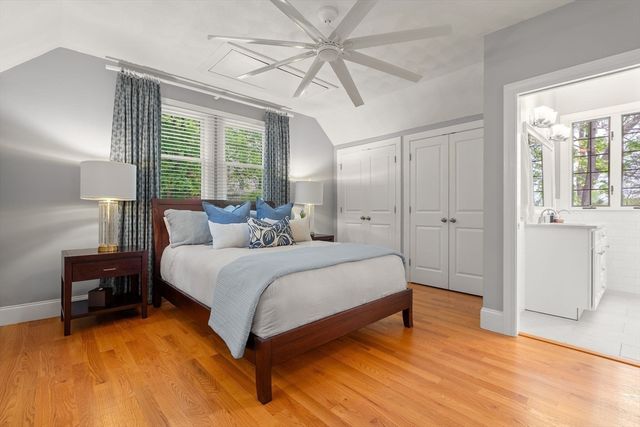 165 Park Avenue 165, Arlington, MA 02476