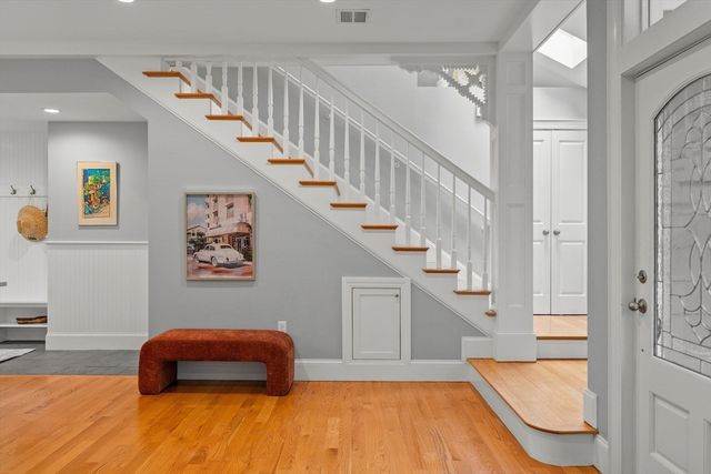 165 Park Avenue 165, Arlington, MA 02476