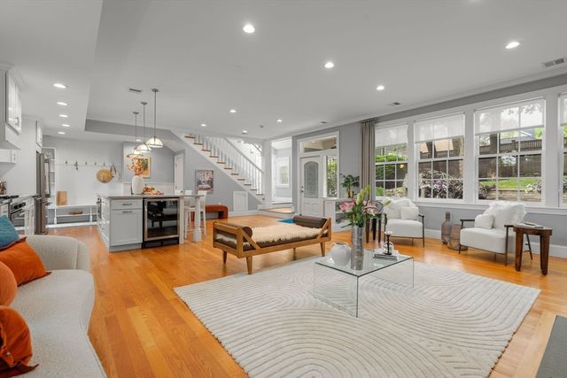 165 Park Avenue 165, Arlington, MA 02476