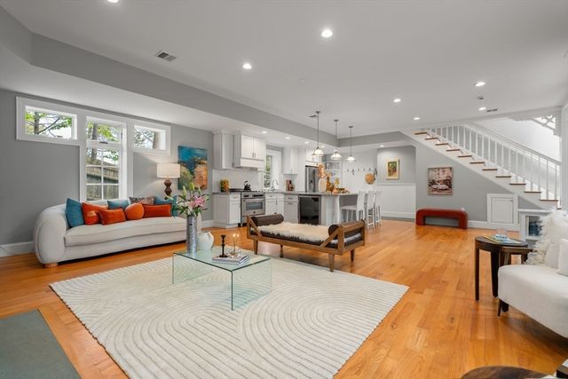 165 Park Avenue 165, Arlington, MA 02476