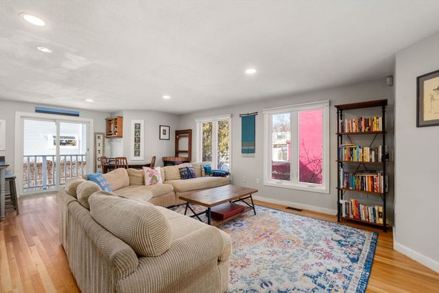 25 Perry St 25, Somerville, MA 02143