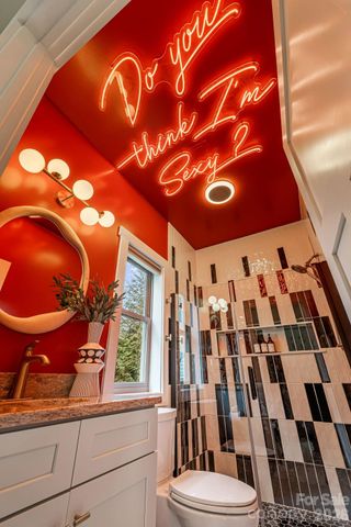 26 Upstream Way, Asheville, NC 28806