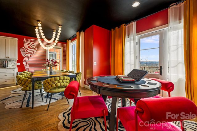 26 Upstream Way, Asheville, NC 28806