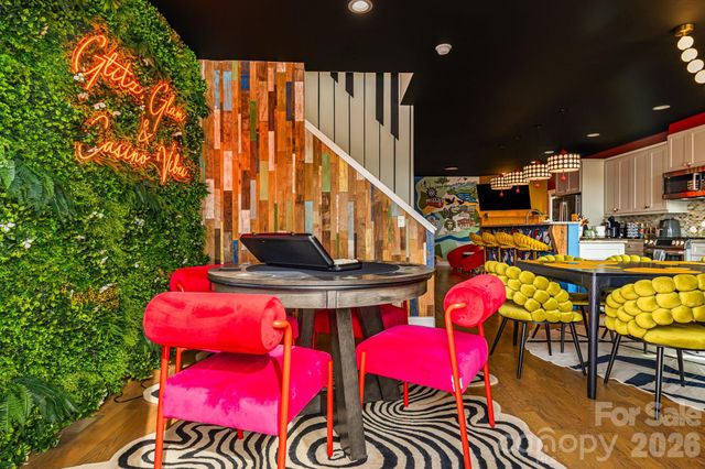 26 Upstream Way, Asheville, NC 28806