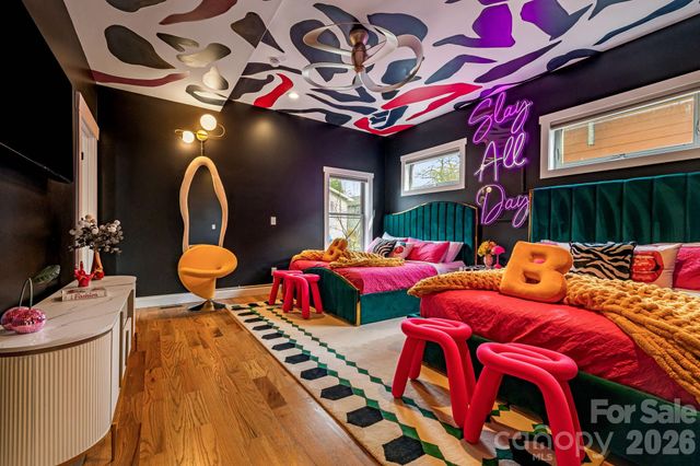 26 Upstream Way, Asheville, NC 28806