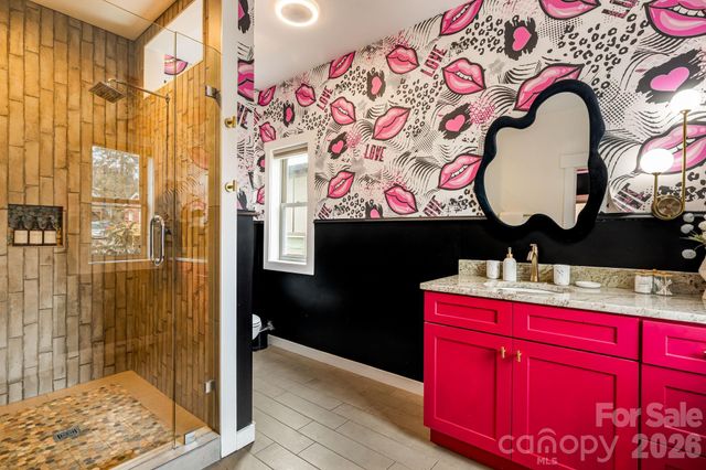 26 Upstream Way, Asheville, NC 28806