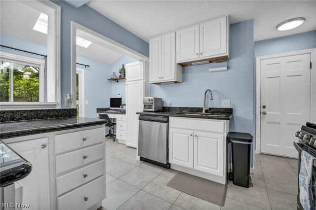 3683 Stoer Road, Shaker Heights, OH 44122