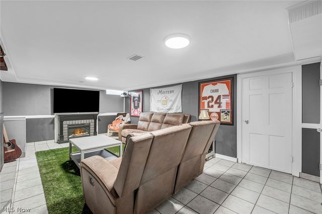 3683 Stoer Road, Shaker Heights, OH 44122