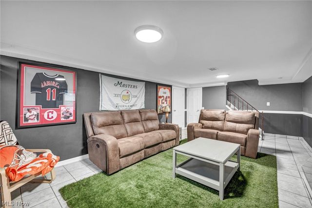 3683 Stoer Road, Shaker Heights, OH 44122