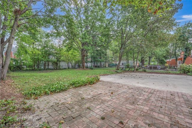 3683 Stoer Road, Shaker Heights, OH 44122