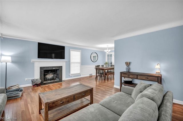 3683 Stoer Road, Shaker Heights, OH 44122