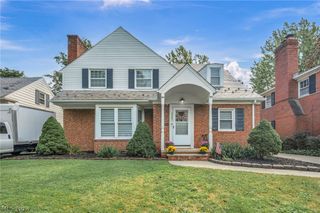 3683 Stoer Road, Shaker Heights, OH 44122