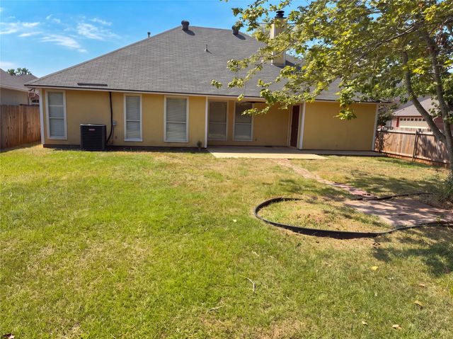 102 Palladium Lane, Shreveport, LA 71115