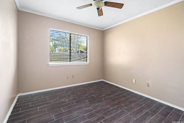 5202 GAWAIN DR, San Antonio, TX 78218