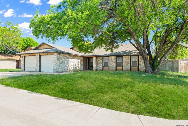 5202 GAWAIN DR, San Antonio, TX 78218