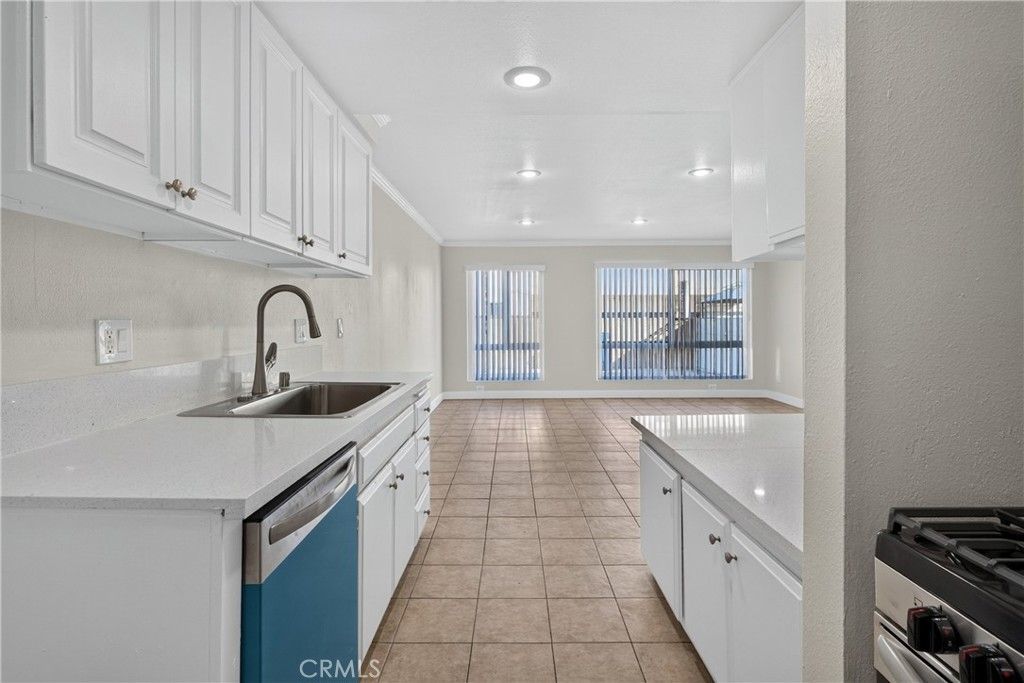25220 Belle Porte Avenue 2, Harbor City, CA 90710 — photo 3