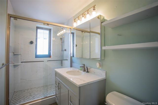 100 W Broadway 3-D, Long Beach, NY 11561