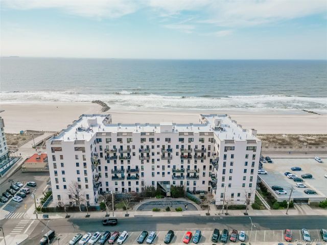 100 W Broadway 3-D, Long Beach, NY 11561