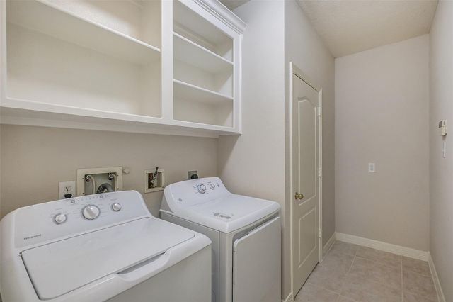 114 Locksley Trace Court, Houston, TX 77094