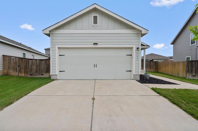 791 Circle WAY, Jarrell, TX 76537