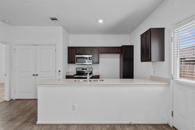 791 Circle WAY, Jarrell, TX 76537