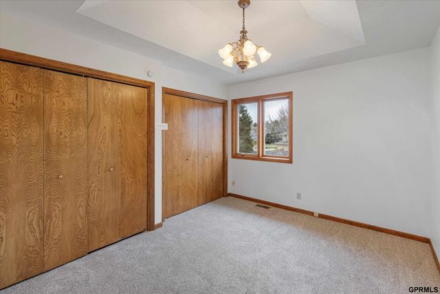 12712 S 28th Avenue, Bellevue, NE 68123