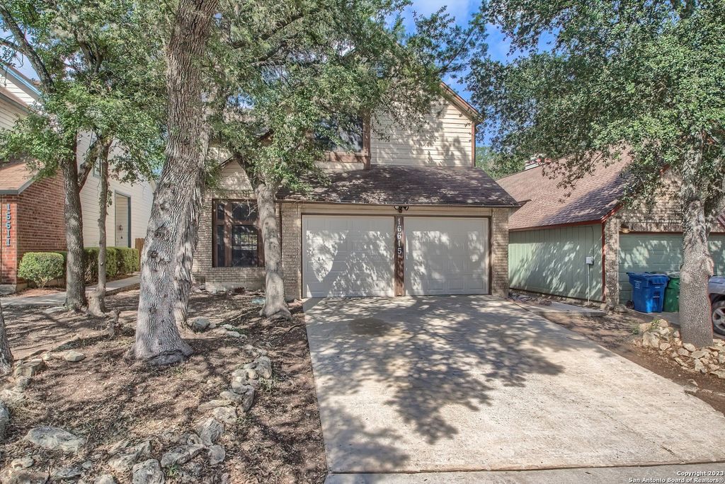 16615 SPRUCE TREE LN, San Antonio, TX 78247