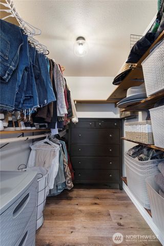 408 Cothary ST, Wilkeson, WA 98396