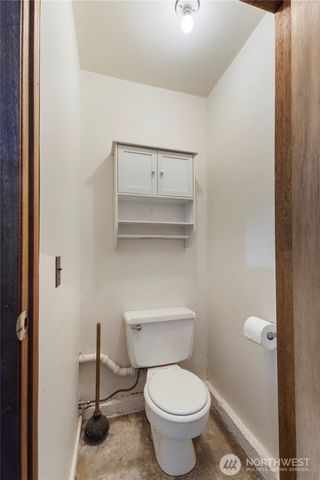 408 Cothary ST, Wilkeson, WA 98396