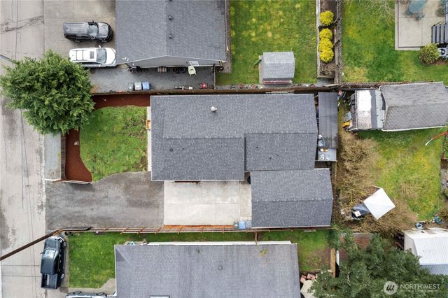 408 Cothary ST, Wilkeson, WA 98396