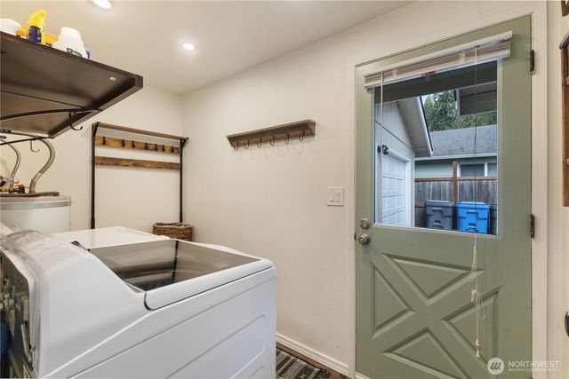 408 Cothary ST, Wilkeson, WA 98396