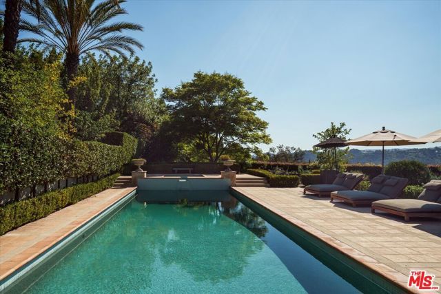 2481 Summitridge Drive, Beverly Hills, CA 90210