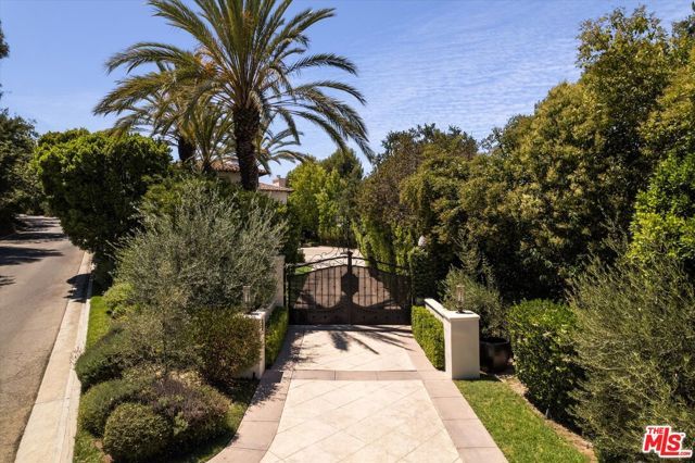 2481 Summitridge Drive, Beverly Hills, CA 90210