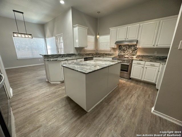 8823 SHADY VLY, San Antonio, TX 78254