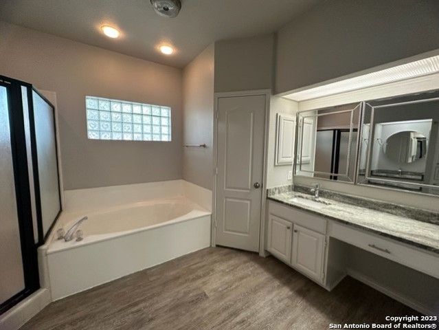 8823 SHADY VLY, San Antonio, TX 78254