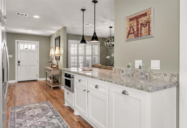 902 Woodland Parkway, College Station, TX 77840