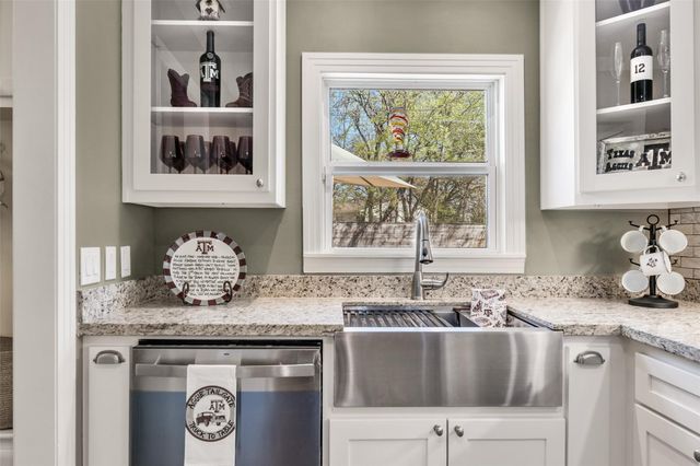 902 Woodland Parkway, College Station, TX 77840