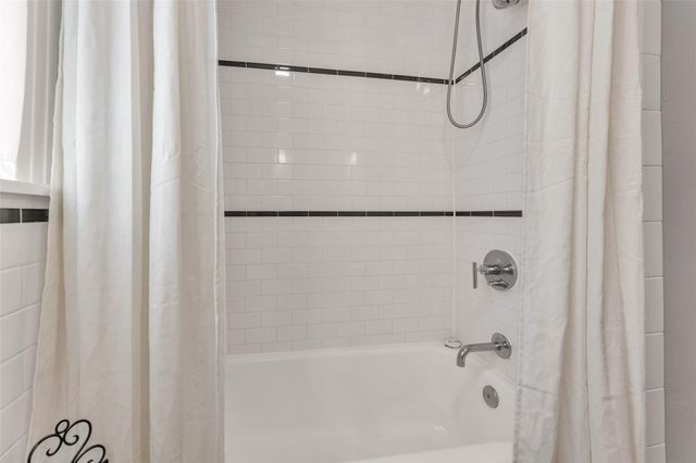 902 Woodland Parkway, College Station, TX 77840