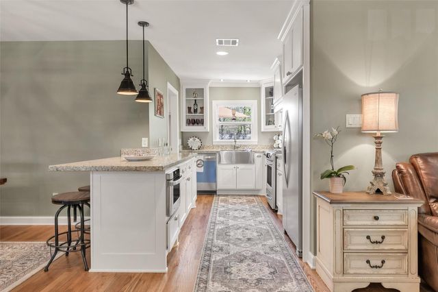 902 Woodland Parkway, College Station, TX 77840