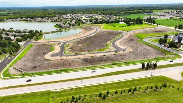 508 SW Amara Drive, Blue Springs, MO 64014