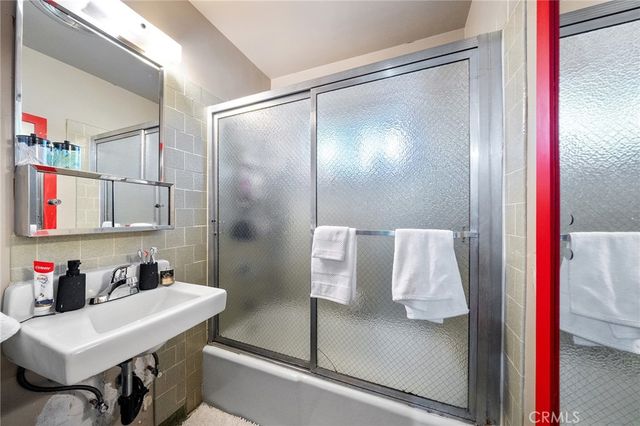 3823 Stockbridge, Los Angeles, CA 90032