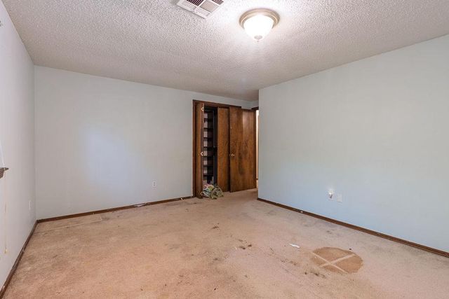 9 N Gilpin Avenue, Shawnee, OK 74804