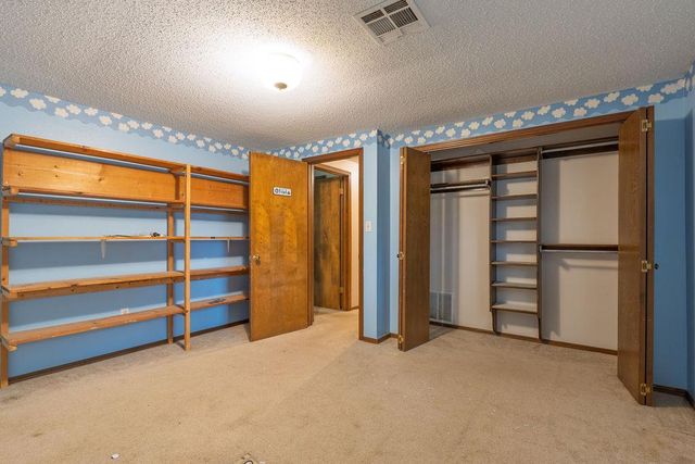 9 N Gilpin Avenue, Shawnee, OK 74804