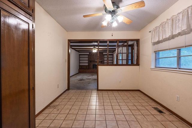 9 N Gilpin Avenue, Shawnee, OK 74804