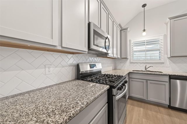 40511 Tyto Lane, Magnolia, TX 77354