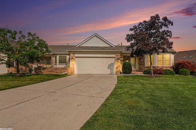 52109 E Westgrove Ct. Court, Macomb Twp, MI 48042