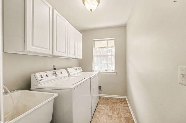 52109 E Westgrove Ct. Court, Macomb Twp, MI 48042