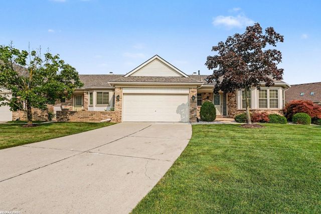 52109 E Westgrove Ct. Court, Macomb Twp, MI 48042