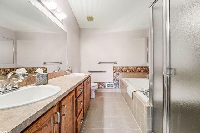 52109 E Westgrove Ct. Court, Macomb Twp, MI 48042