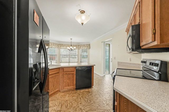 52109 E Westgrove Ct. Court, Macomb Twp, MI 48042